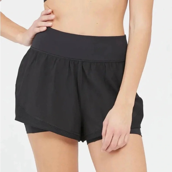 SPANX Get Moving Shorts Black Small Built In Shorts Shaper - Picture 1 of 14